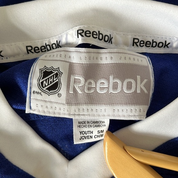 Auston Matthews Youth hockey jersey - size S/M - Picture 5 of 5